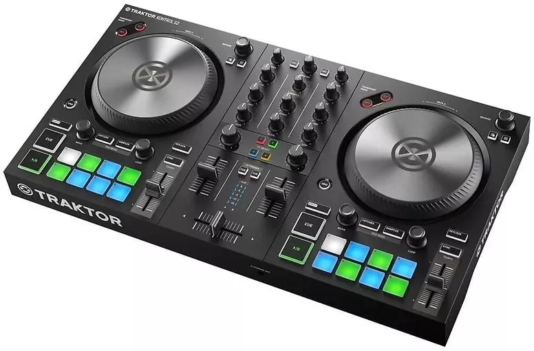 DJ-контроллер Native Instruments Traktor Kontrol S2 MK3